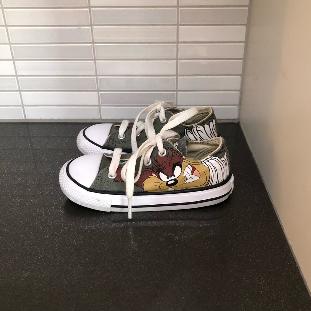 Converse x Loonie Tunes collab toddler Chuck Taylor Low Top